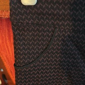 Erika Taylor dress pants, Size M, 28” Inseam, Pull Up and Stretch Waist